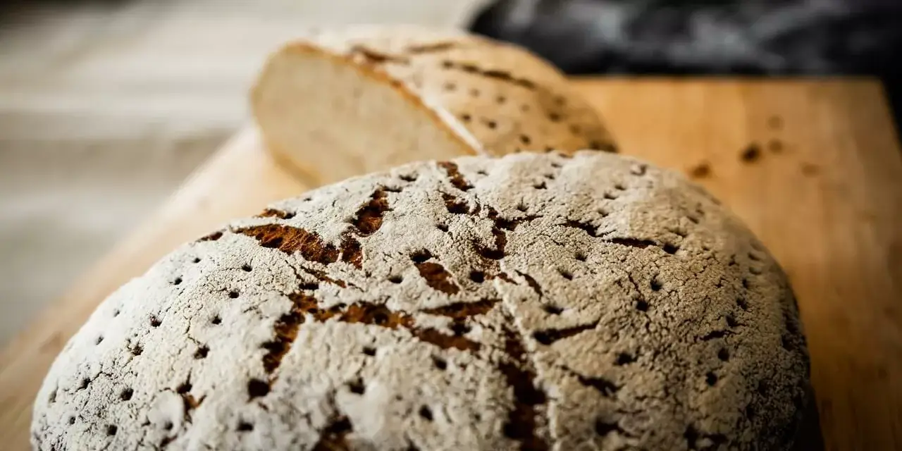 Mild Brown Bread - Nußdorfer Landbrot After Lutz Geißler | Delight Baking