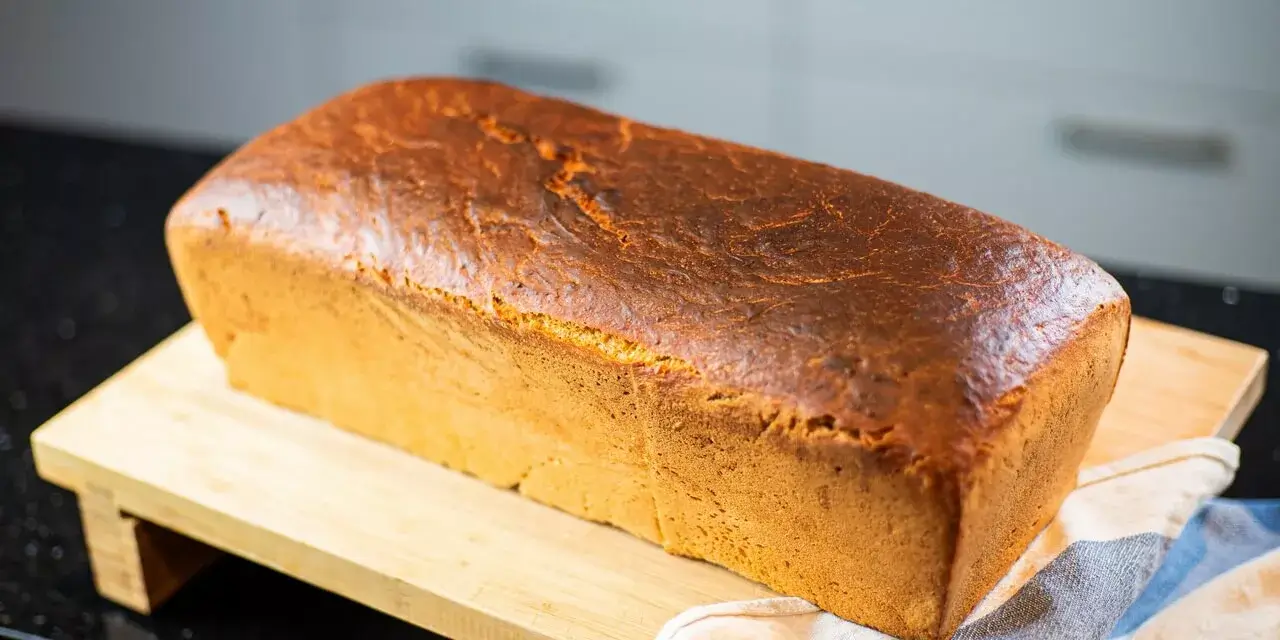 Big Sourdough Sandwich Bread