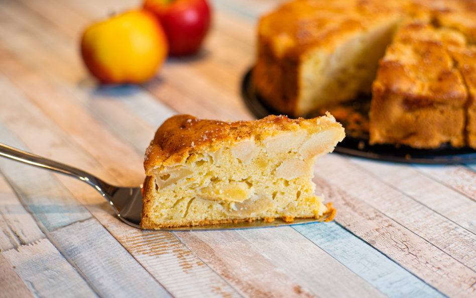 Grandma's Moist Cinnamon Apple Cake Delight Baking