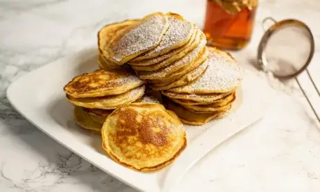 Light And Fluffy Buttermilk Pancakes