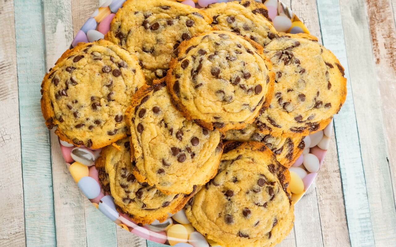 Chewy Chocolate Chip Cookies Cookies On A Plate