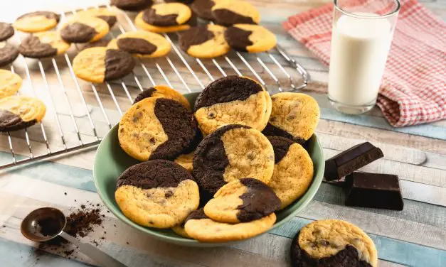 Brookies – Brownies And Cookies In One