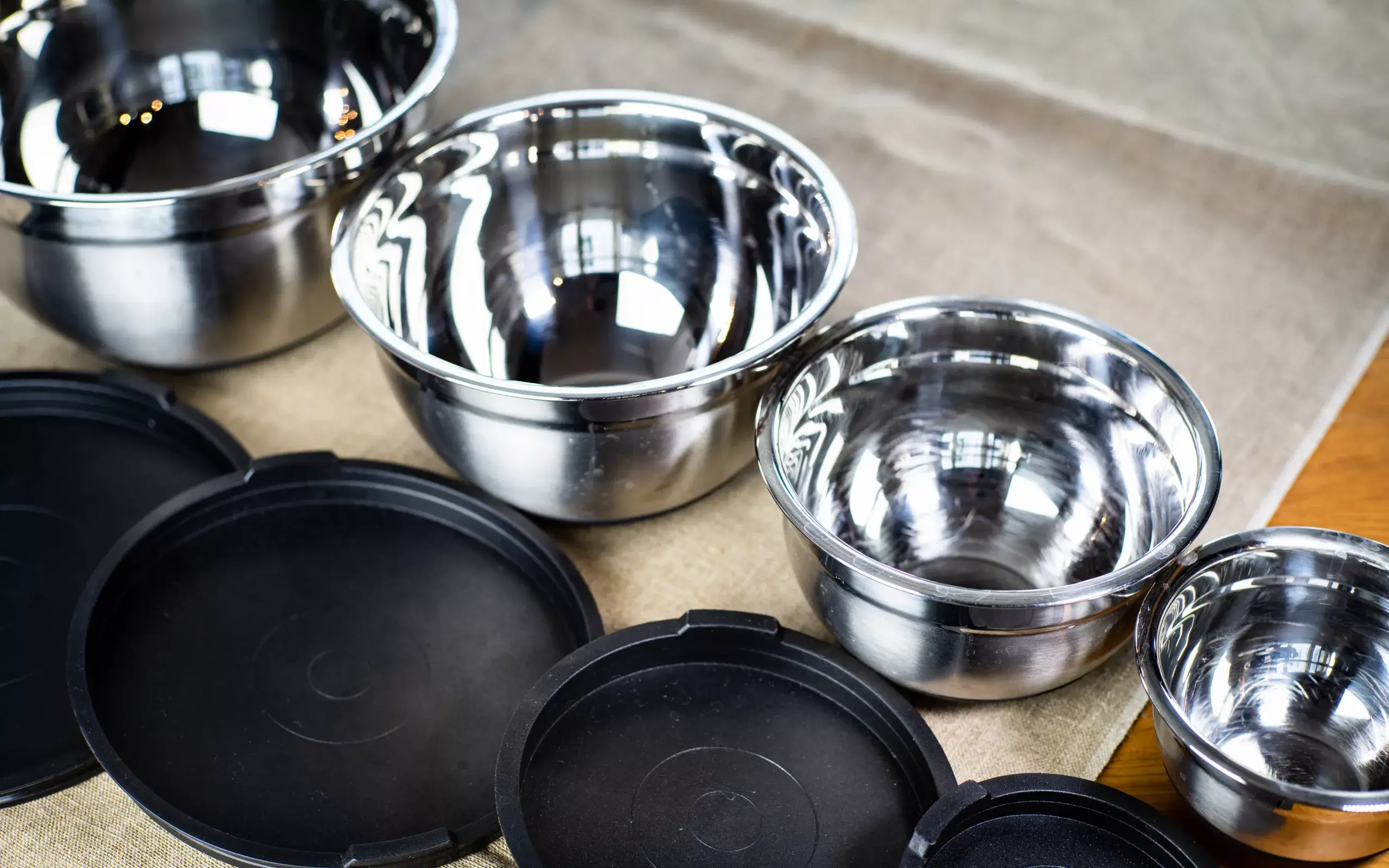 2-qt (1.9-L) Plastic Mixing Bowl - Shop | Pampered Chef Canada Site